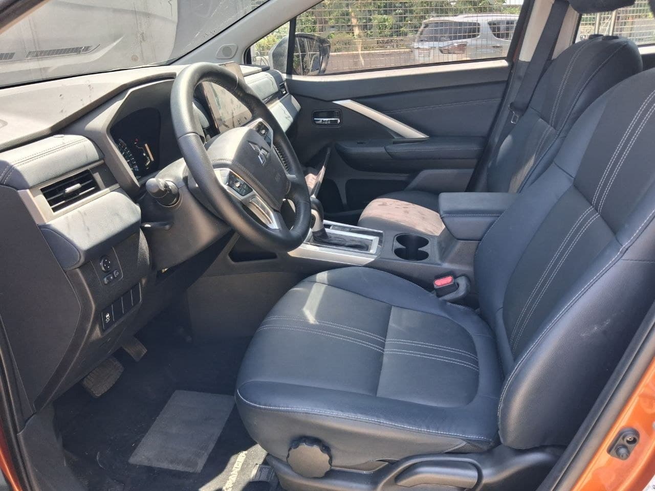 Car gallery image