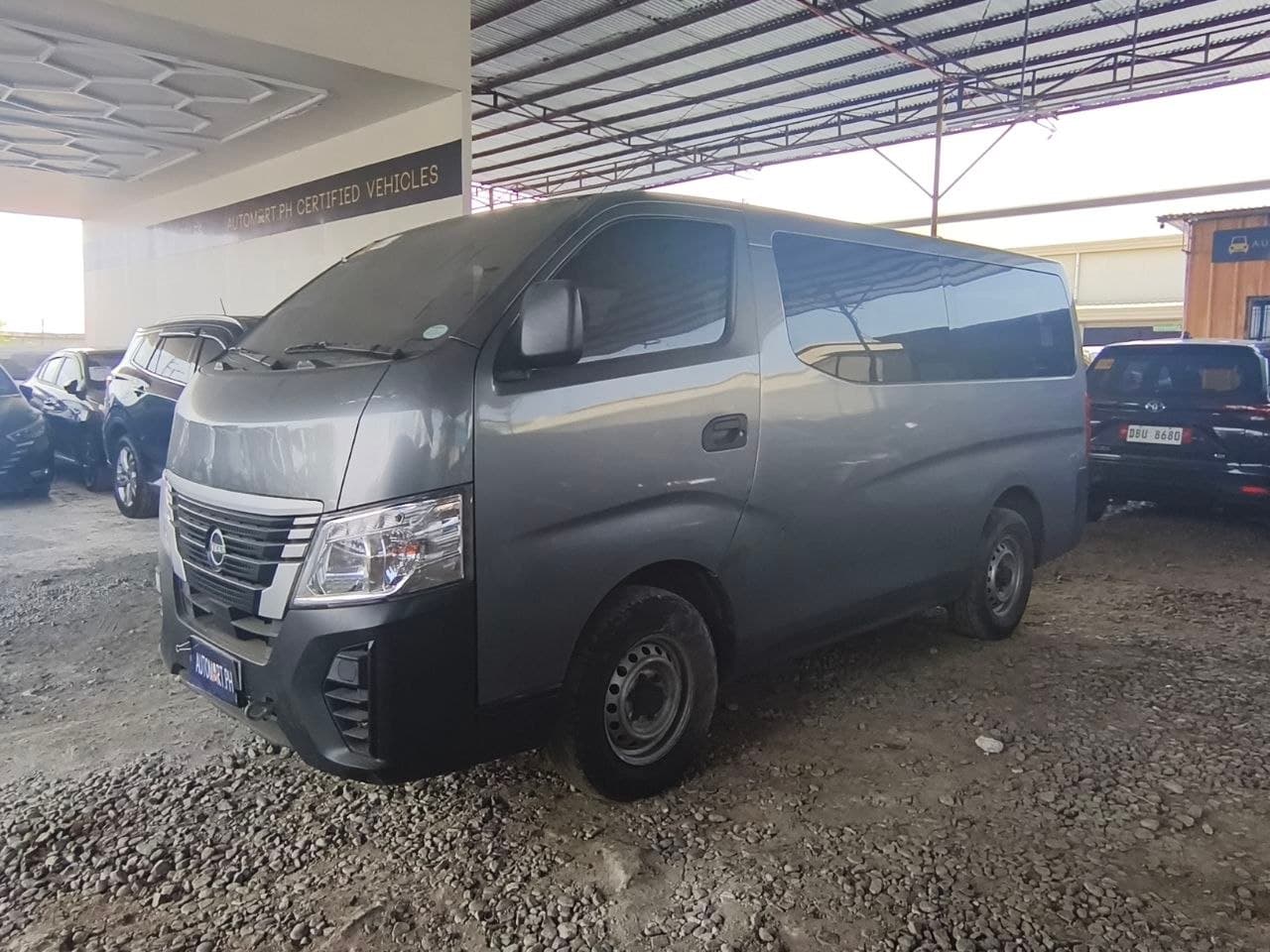 Car gallery image