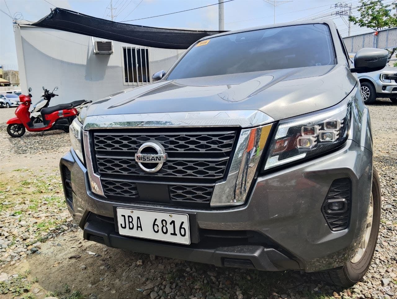 Car gallery image