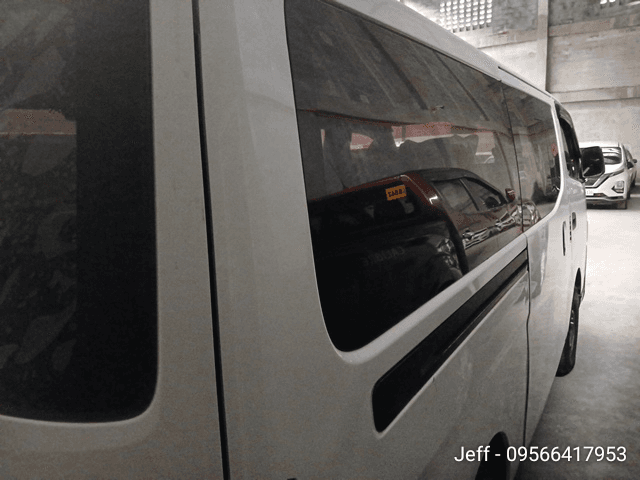 Car gallery image