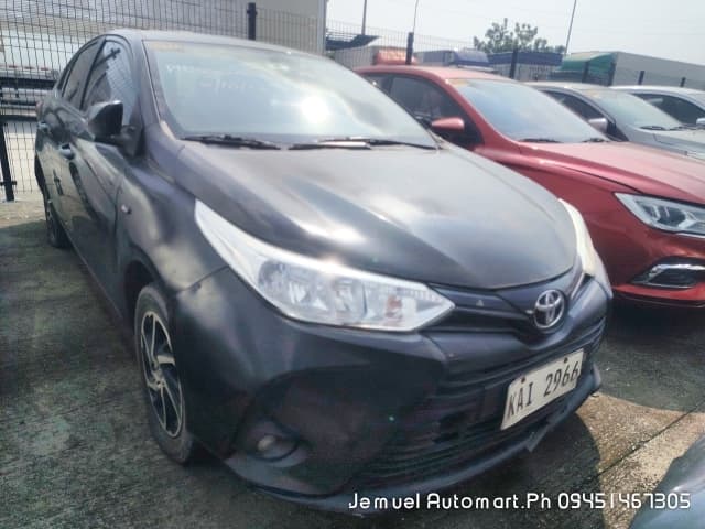 Car gallery image