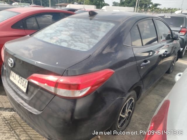 Car gallery image