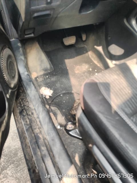 Car gallery image