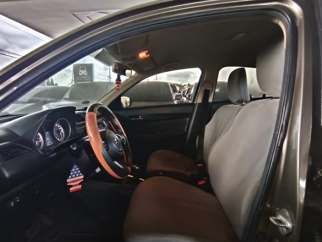 Car gallery image