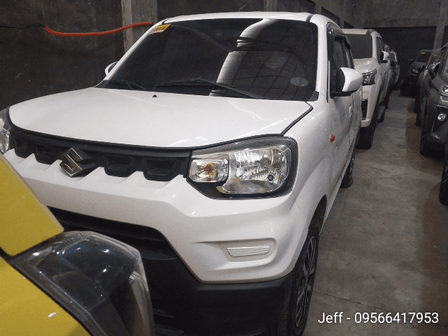 Car gallery image