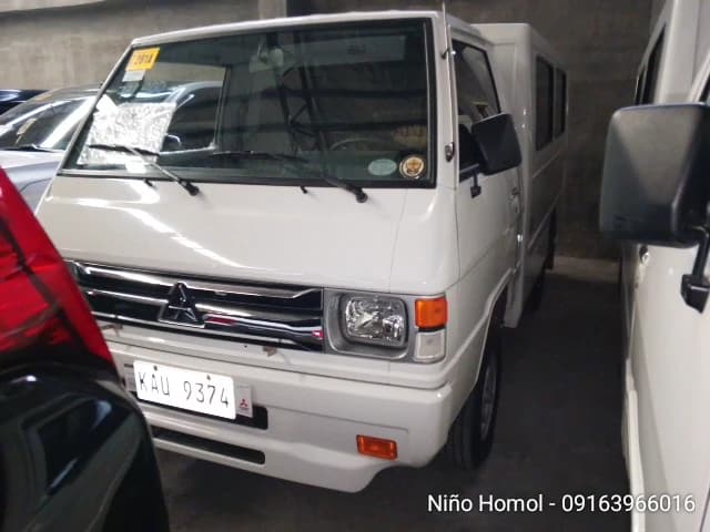 Car gallery image