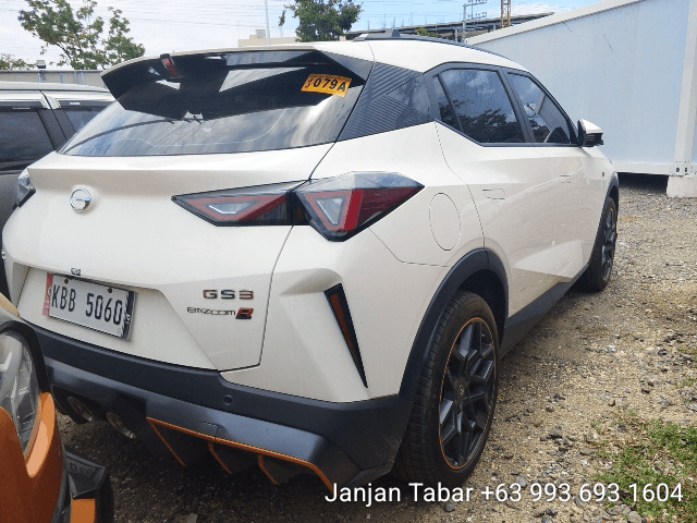 Car gallery image