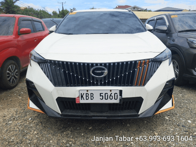 Car gallery image
