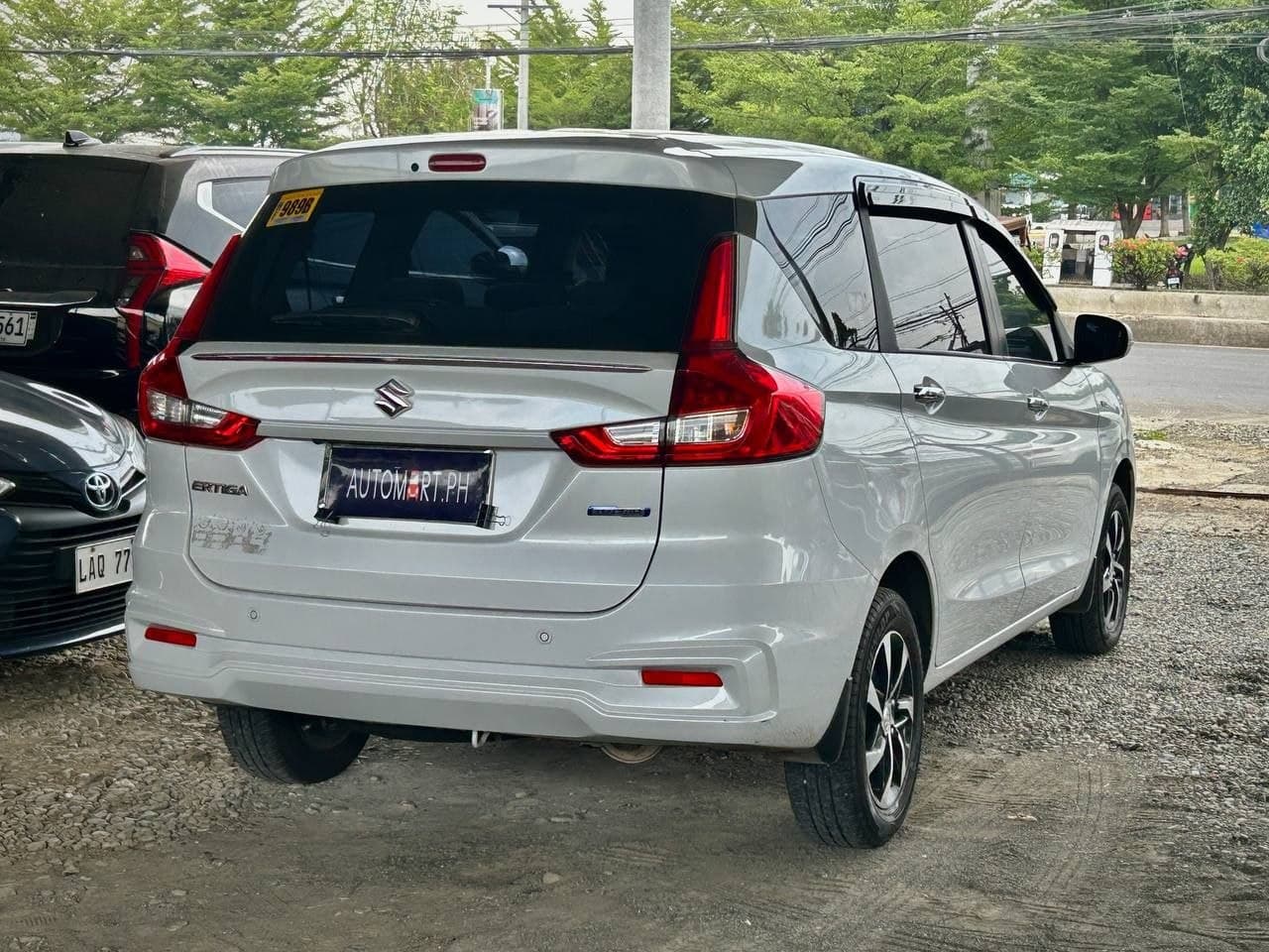Car gallery image