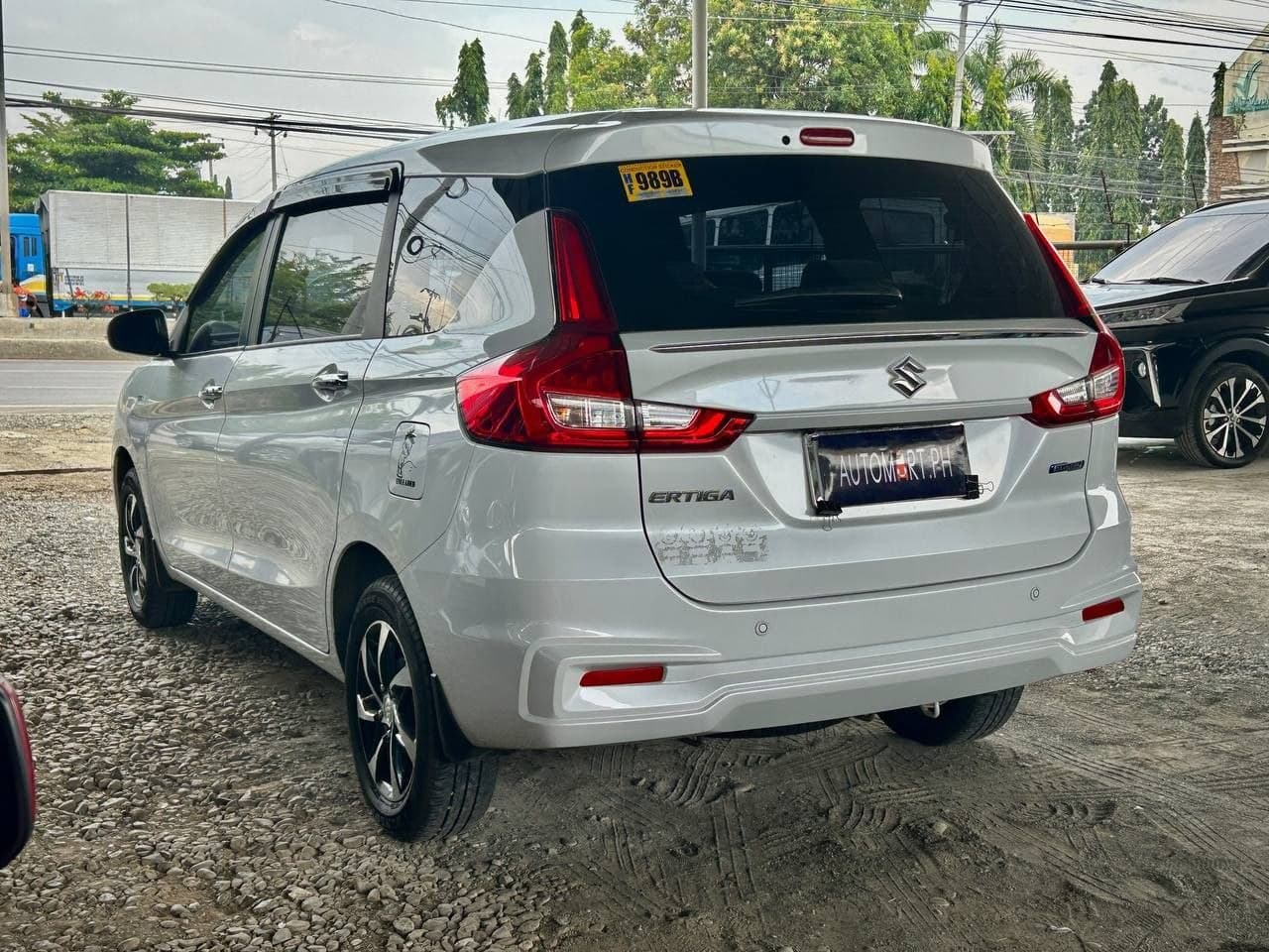Car gallery image