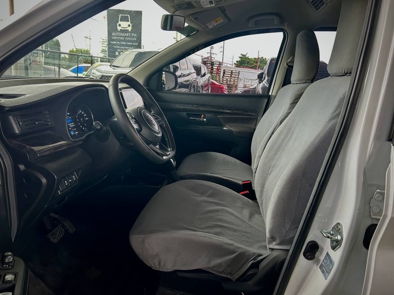 Car gallery image