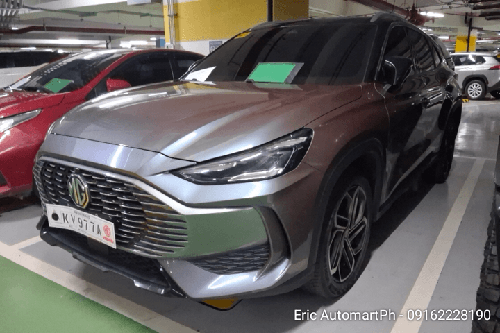 Car gallery image
