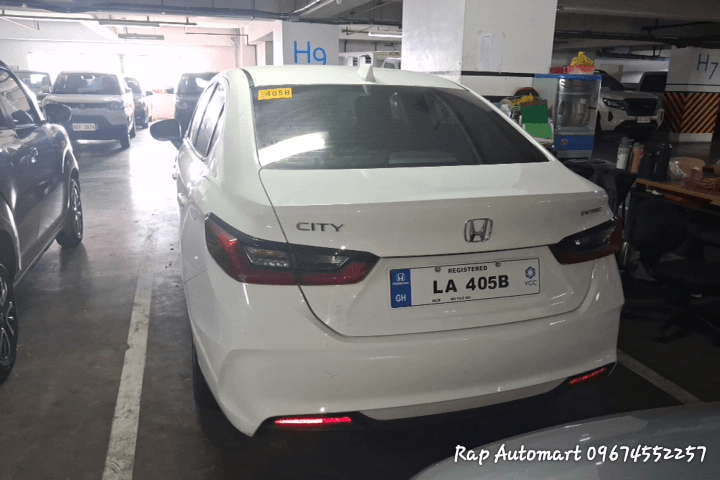 Car gallery image