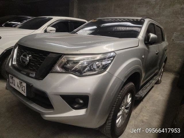 Car gallery image