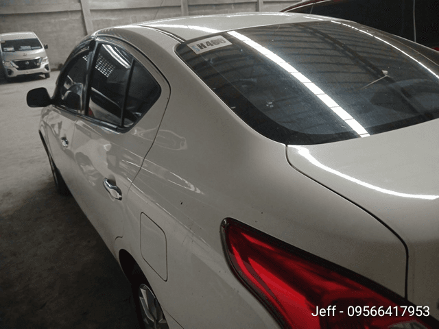 Car gallery image
