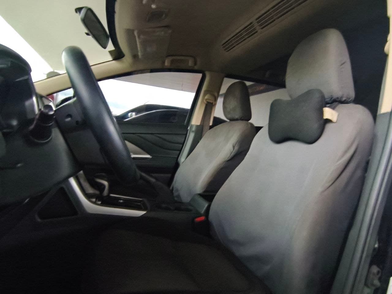 Car gallery image