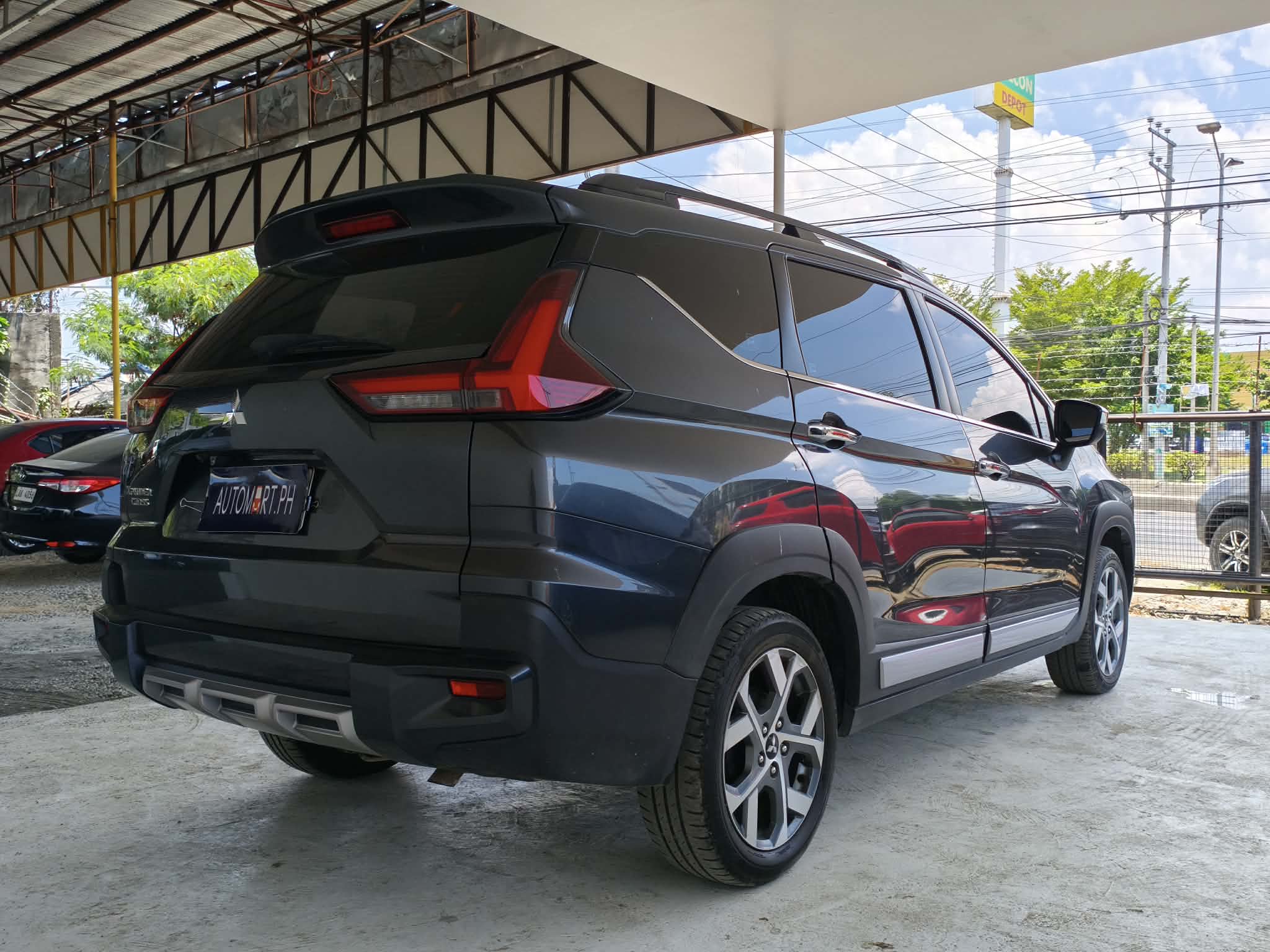 Car gallery image