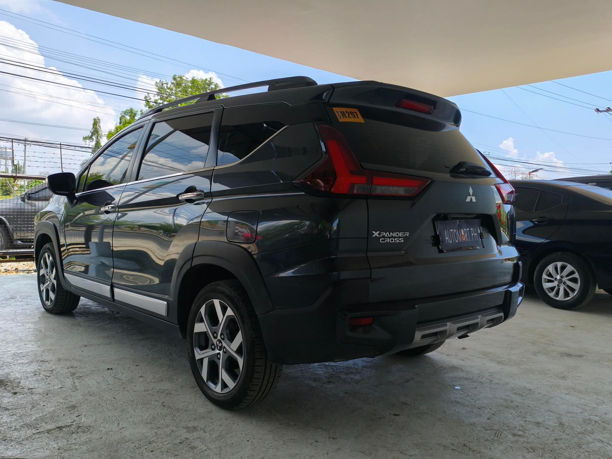 Car gallery image