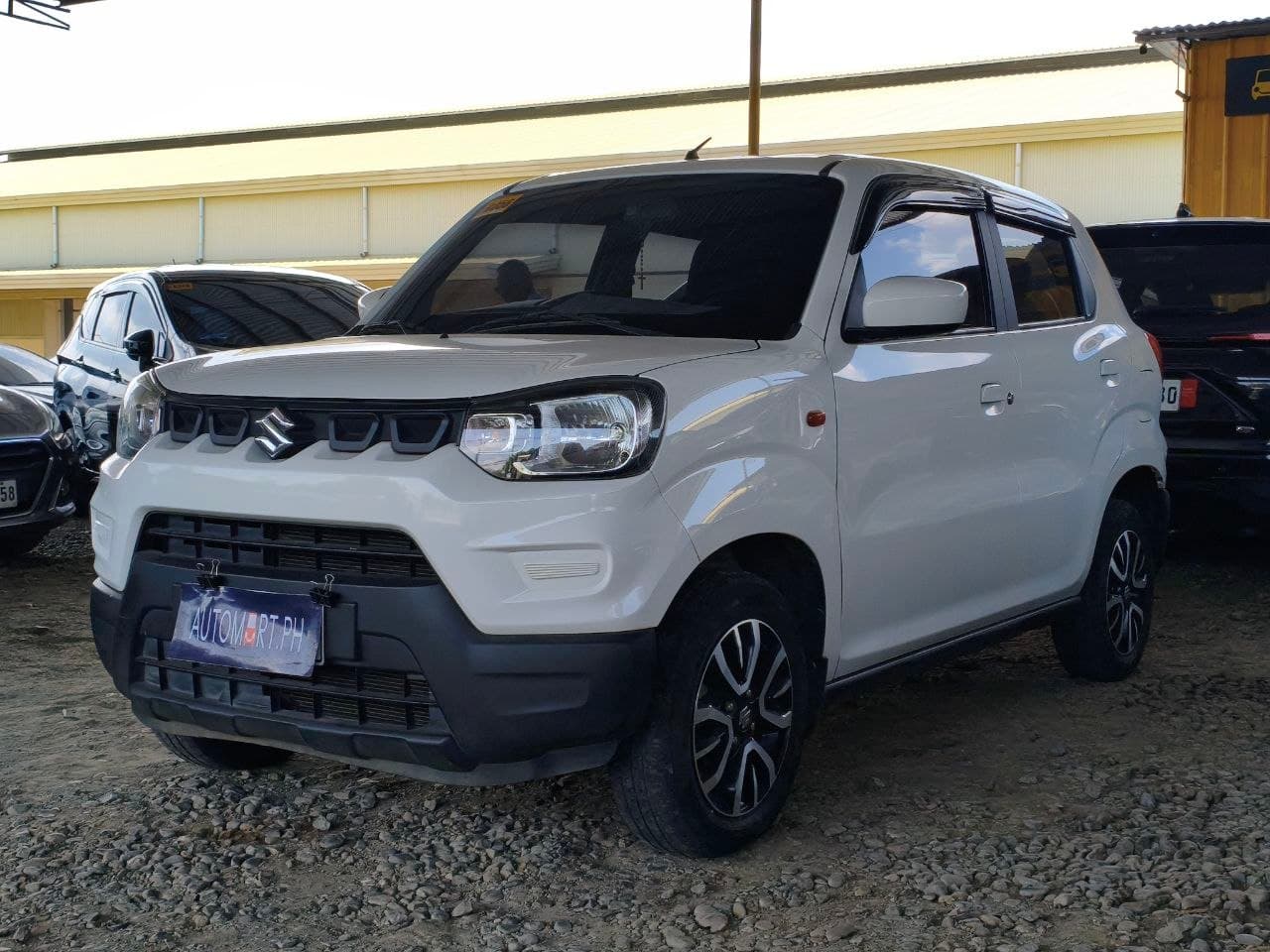 Car gallery image