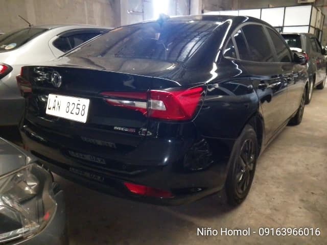 Car gallery image