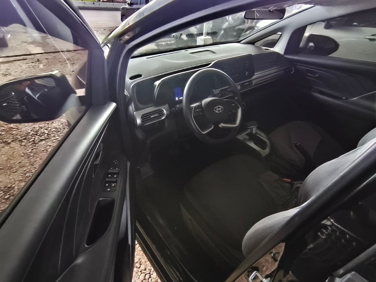 Car gallery image