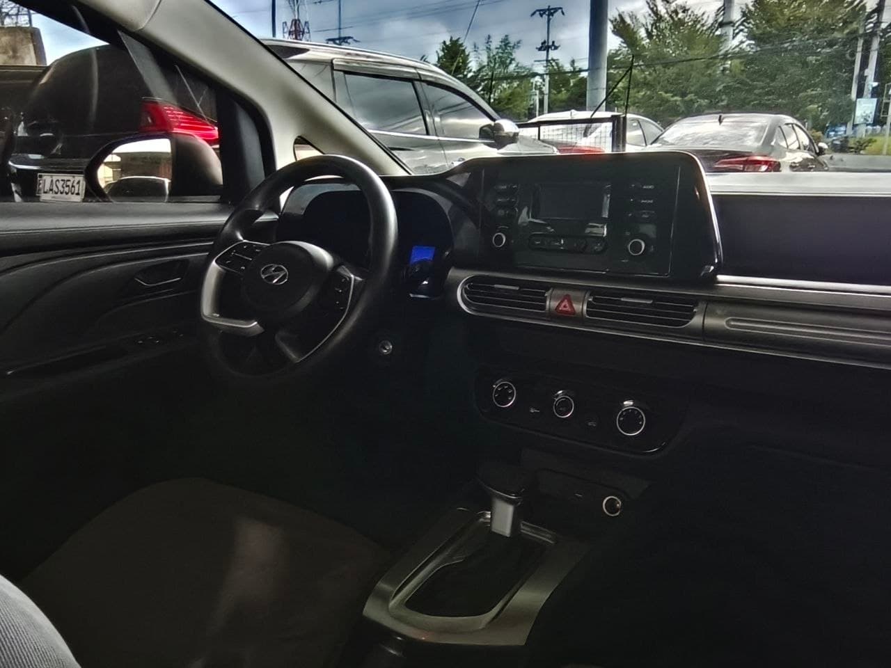 Car gallery image