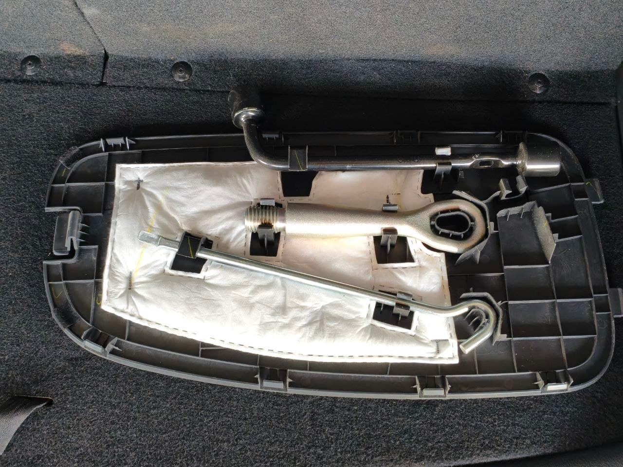 Car gallery image
