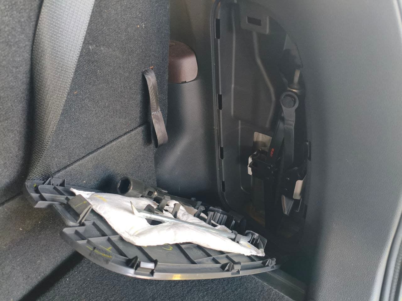 Car gallery image