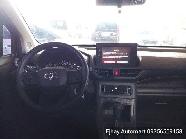 Car gallery image