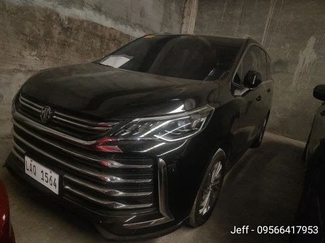 Car gallery image