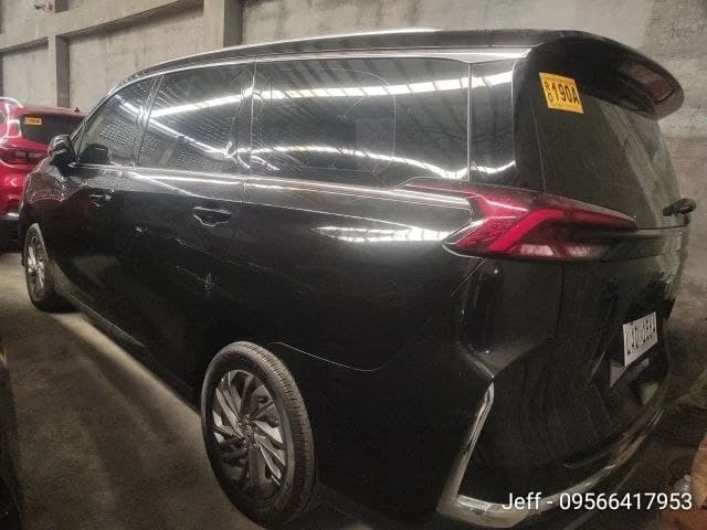 Car gallery image