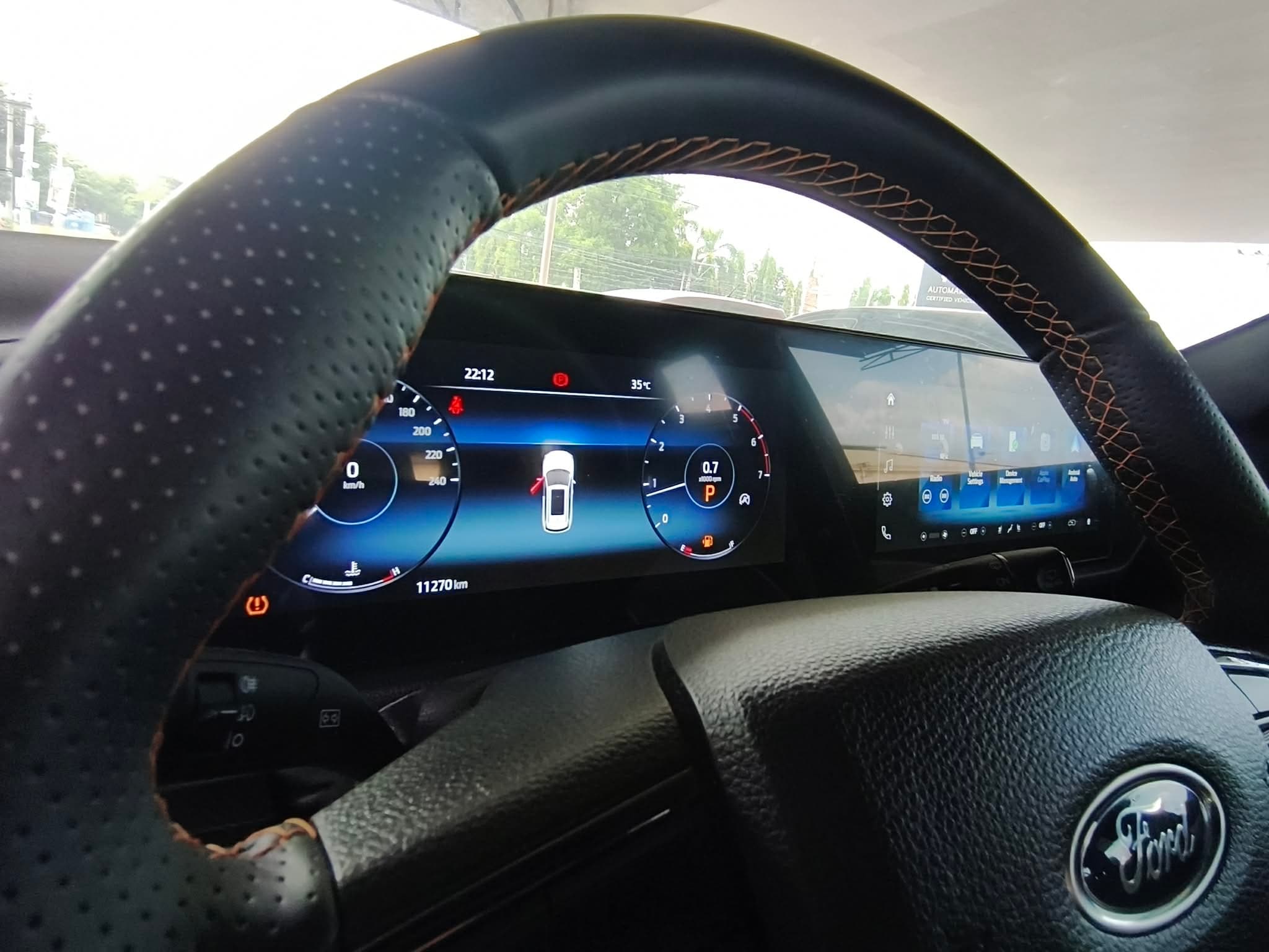 Car gallery image
