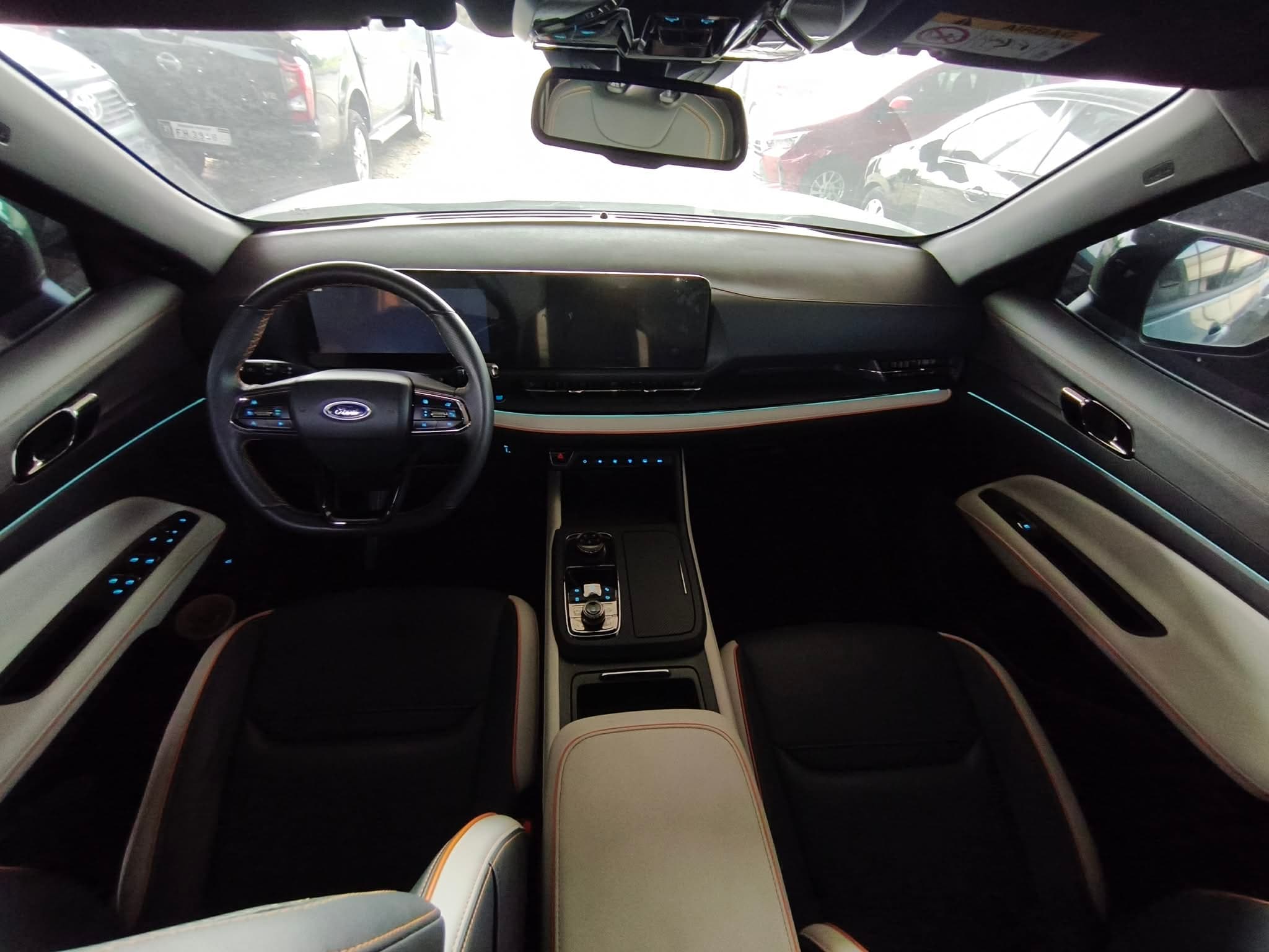 Car gallery image