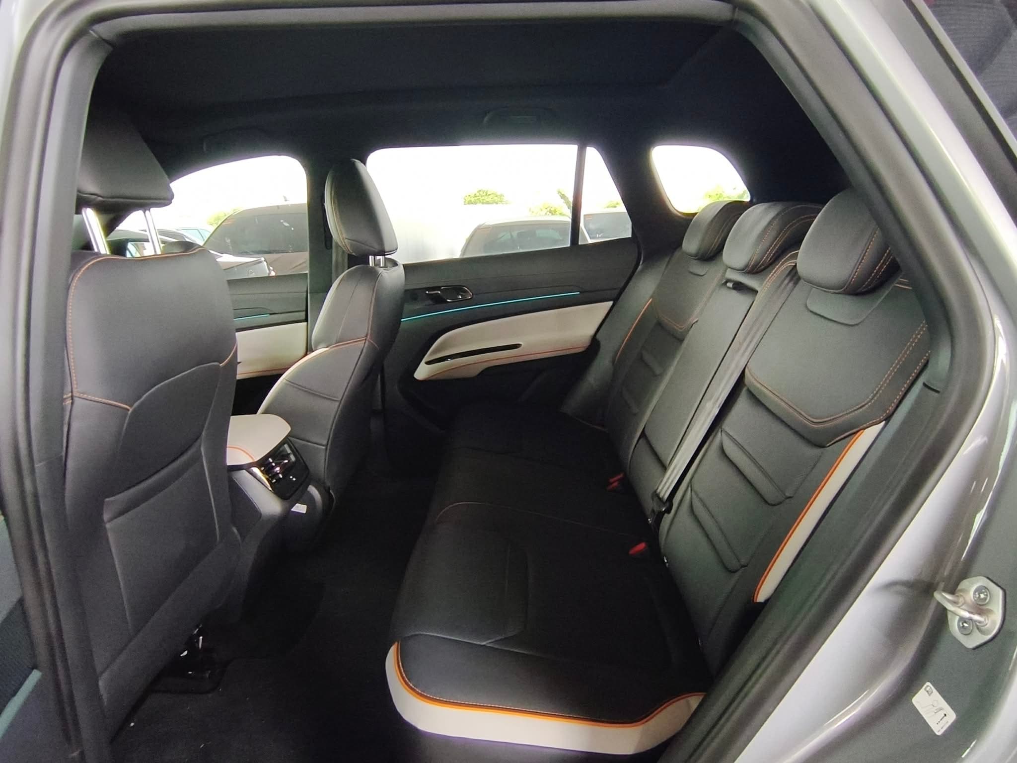 Car gallery image