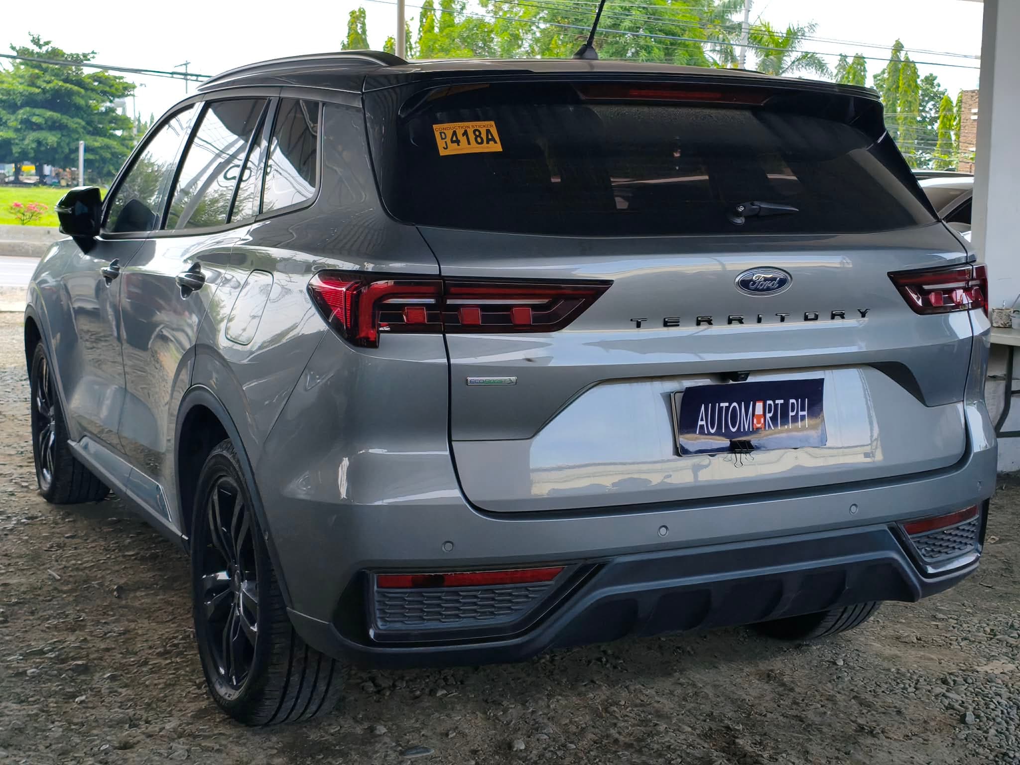 Car gallery image