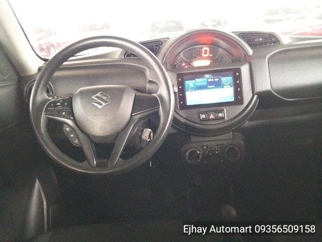 Car gallery image