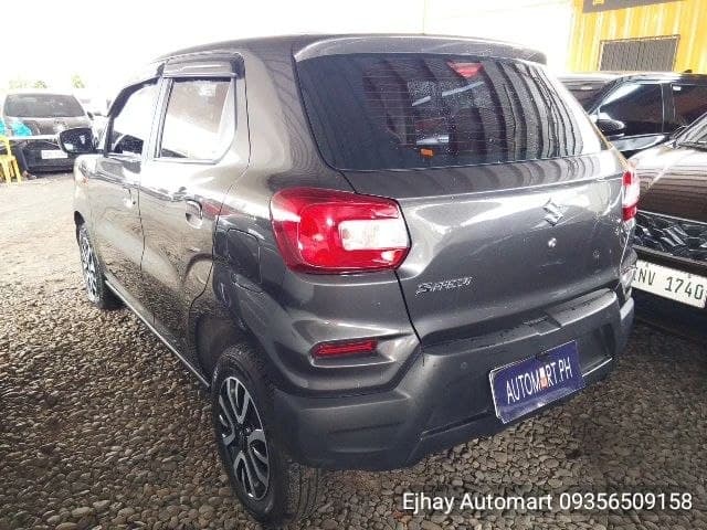 Car gallery image
