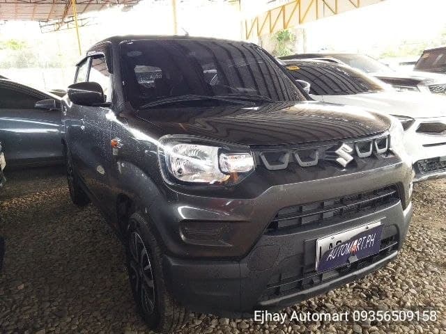 Car gallery image