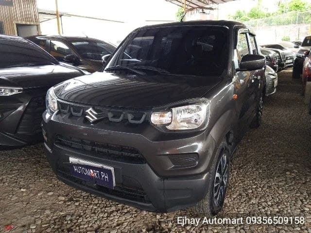 Car gallery image