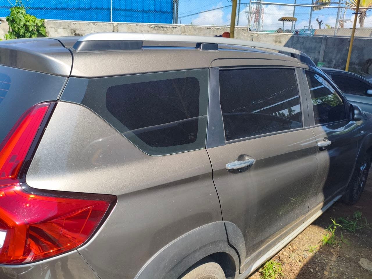 Car gallery image