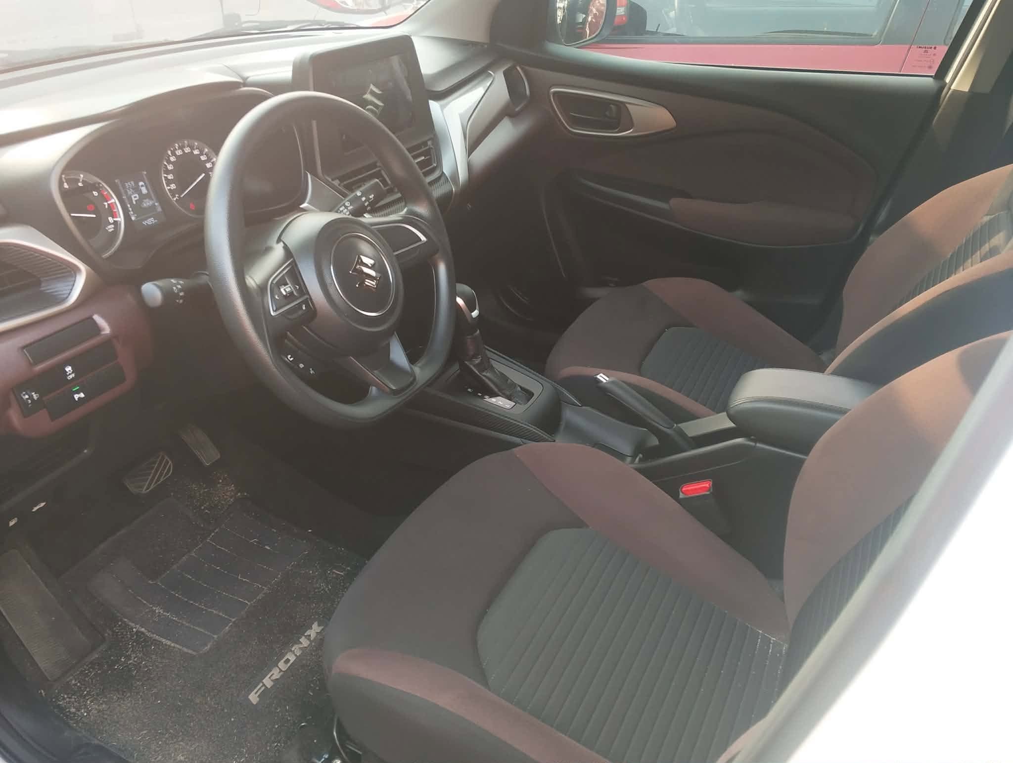 Car gallery image