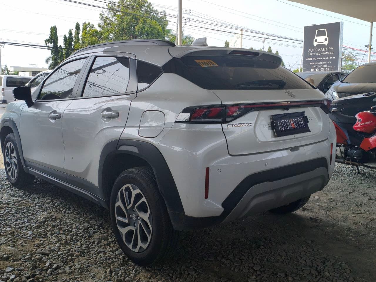 Car gallery image