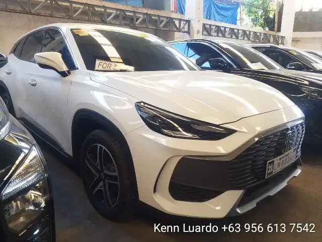Car gallery image