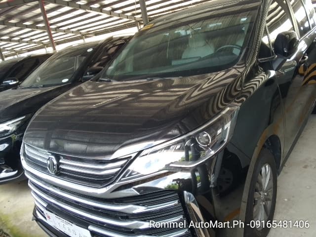 Car gallery image