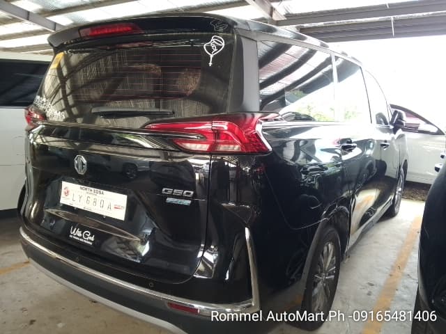 Car gallery image