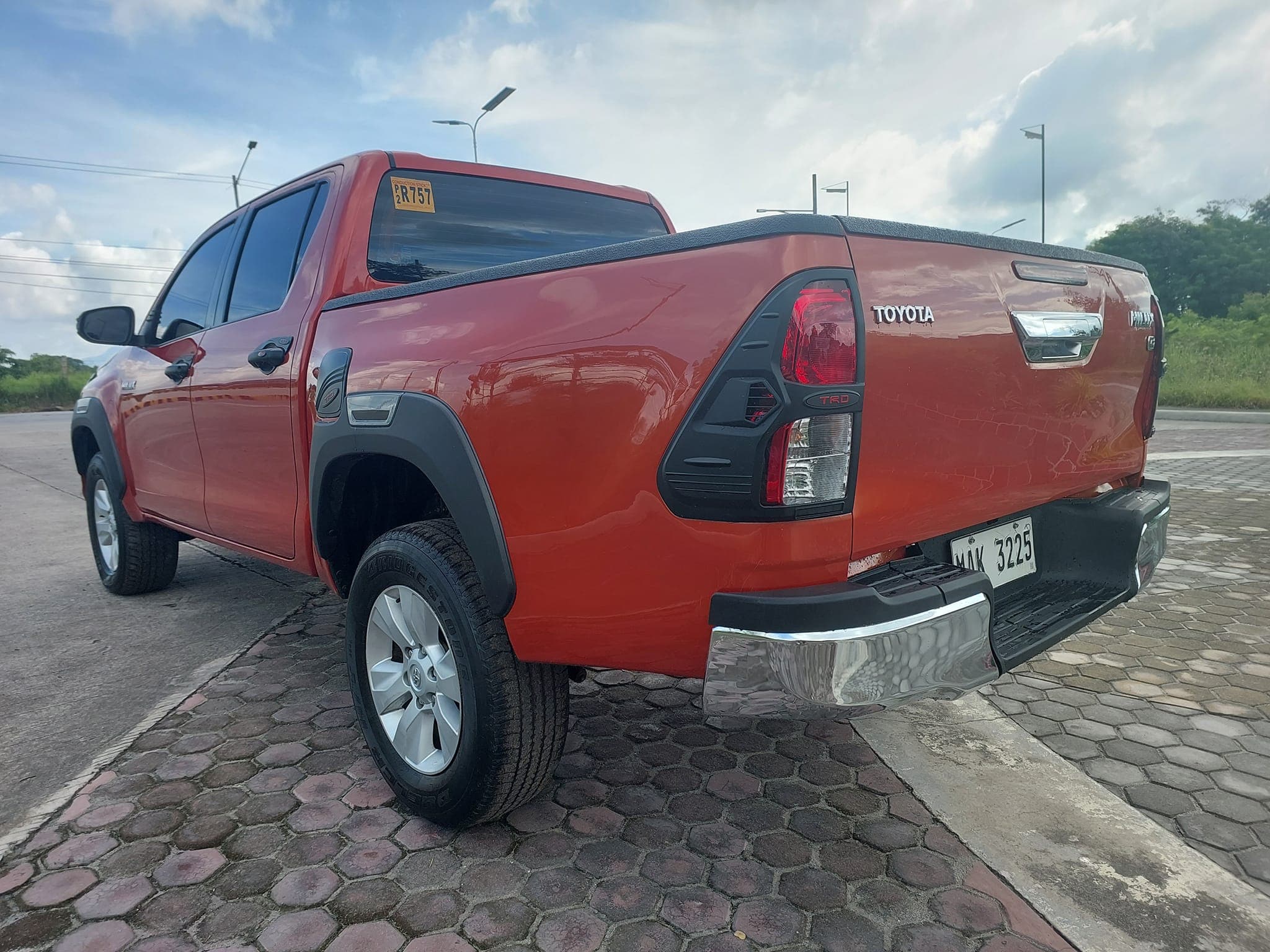 Car gallery image