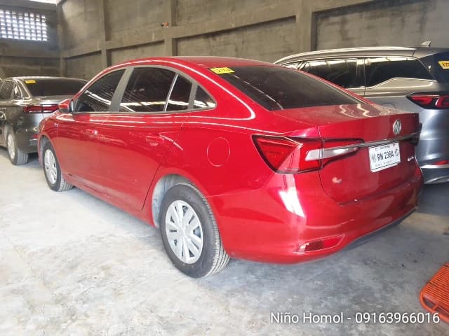 Car gallery image