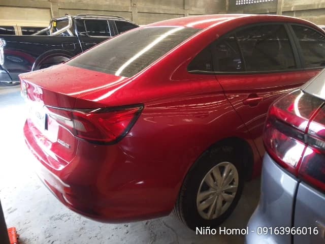 Car gallery image