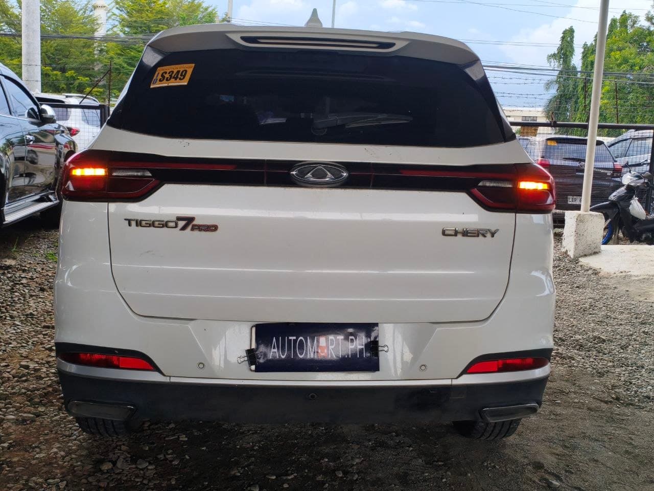Car gallery image