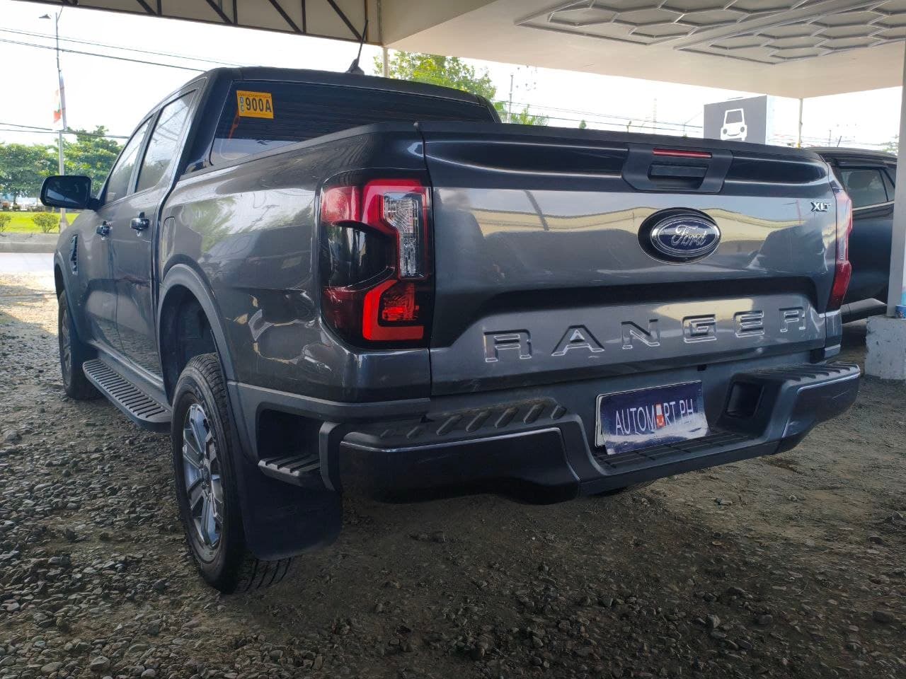 Car gallery image